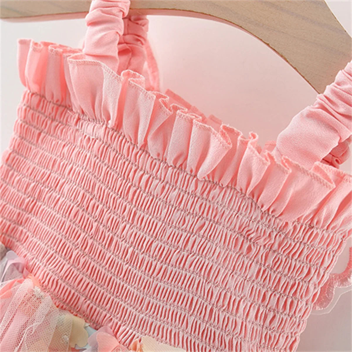 Stylish girls' party dress with enchanting 3D butterflies, a sleeveless princess summer design
