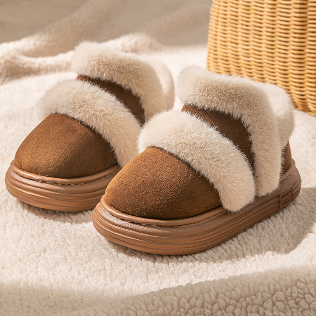 Stylish black girls' winter boots with non-slip sole, ideal for cold weather children's fashion.