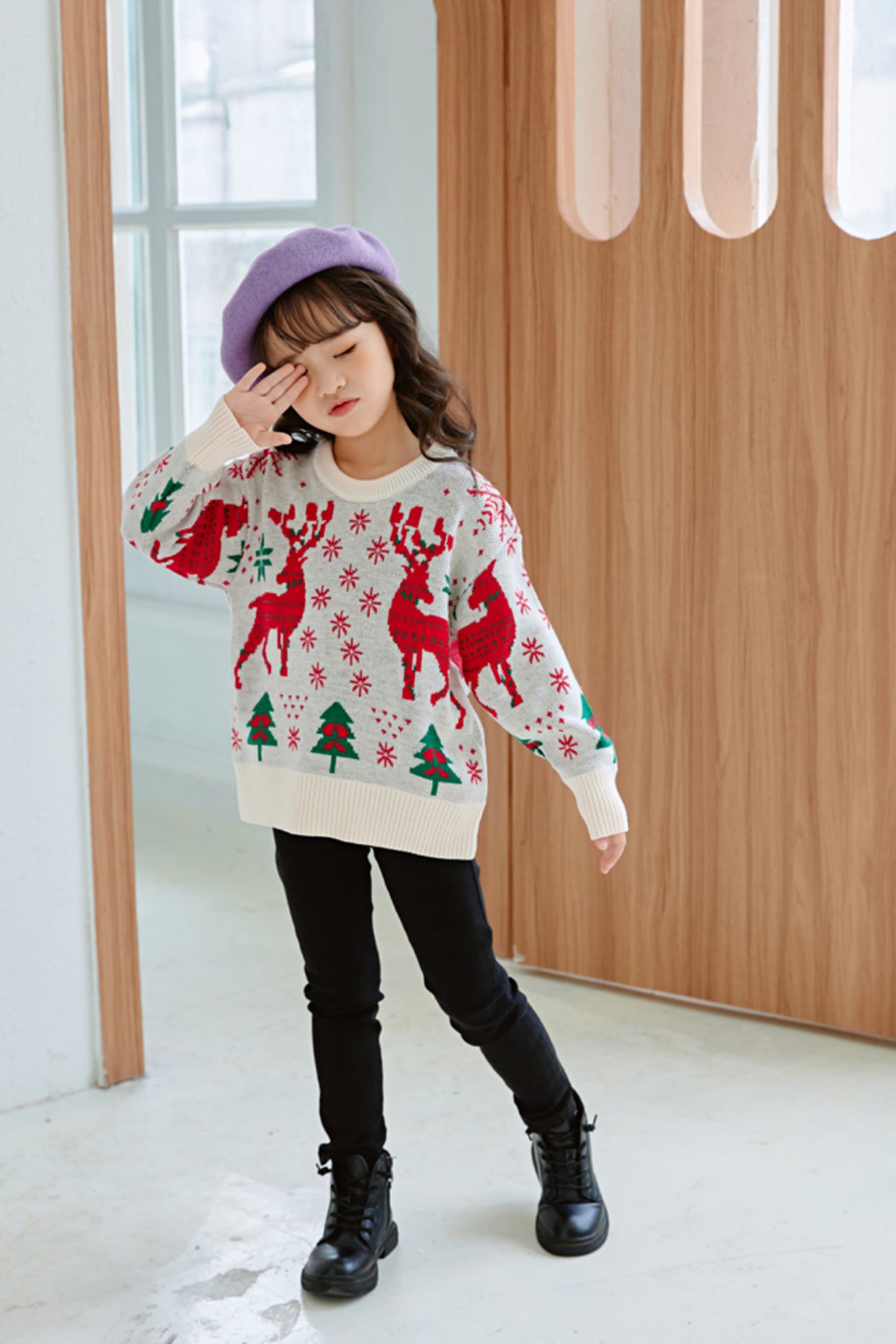 Charming Girls' Christmas elk knitwear sweater, a warm long sleeve pullover, perfect for holiday and winter outfits.