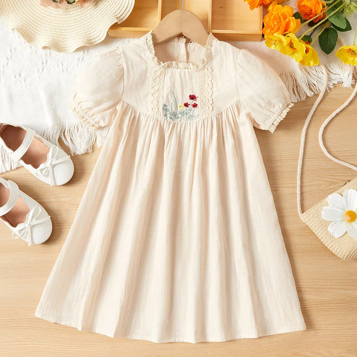Girls' sleeveless pink princess dress with charming floral embroidery accents