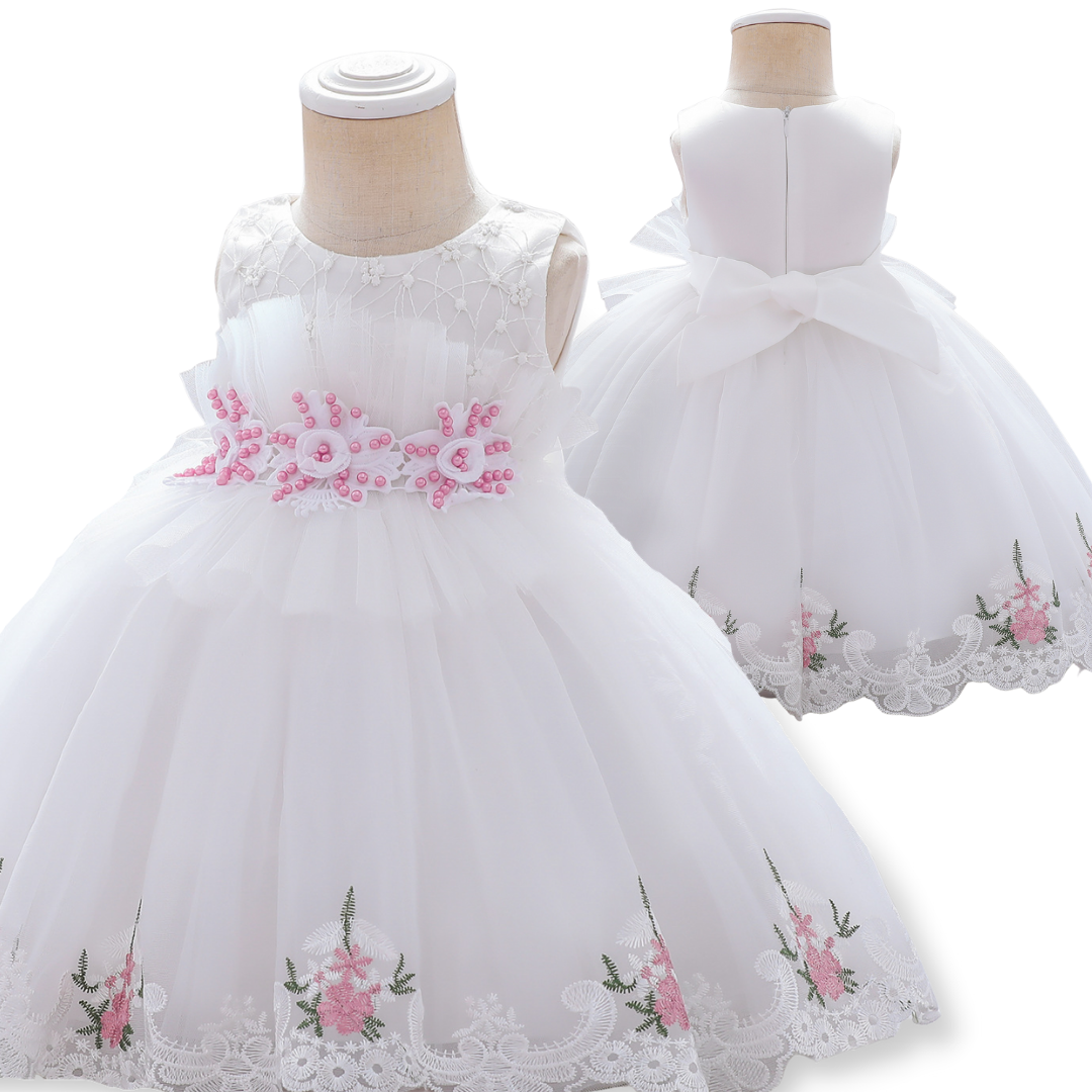 Sleeveless girls' party dress featuring delicate floral lace and elegant embroidery details