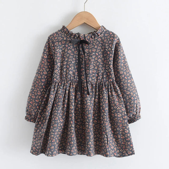 Girls long sleeve floral princess dress, an ideal casual outfit for kids' spring and autumn fashion.