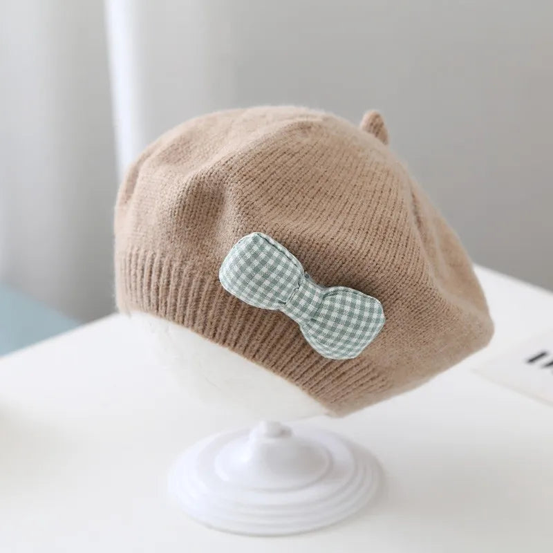 Toddler French beret hat, elegant knit for autumn & winter, charming kids accessory