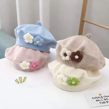 Toddler girl's Parisian beret hat, soft knit for autumn & winter, stylish kids fashion