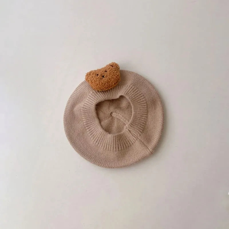 Toddler girl's winter knit beret, French style with a sweet bow, warm kids fashion