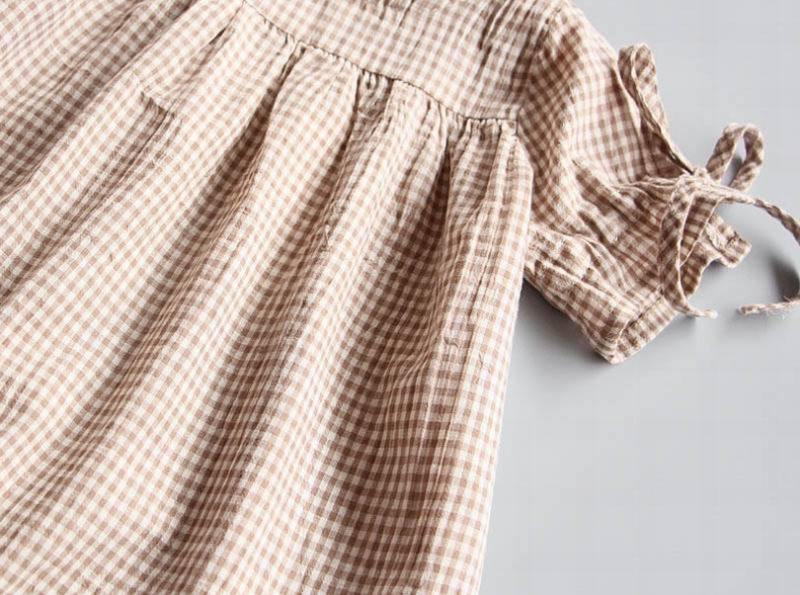 Toddler girl's gingham cotton play dress. Cute, vintage-style frock perfect for summer & everyday kids' fashion.