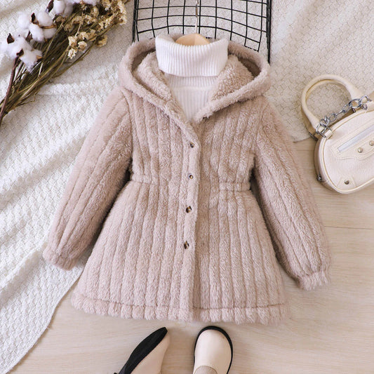 Girls' khaki winter coat with soft fleece lining, front view, for toddlers, warm outerwear