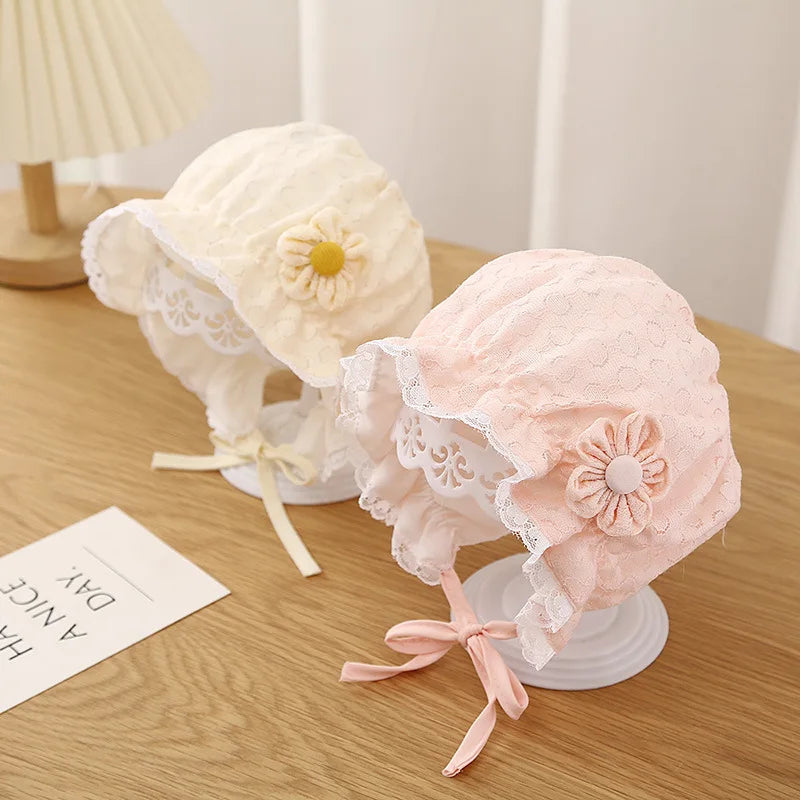 Infant sun cap for girls, delicate lace ruffles and breathable mesh fabric