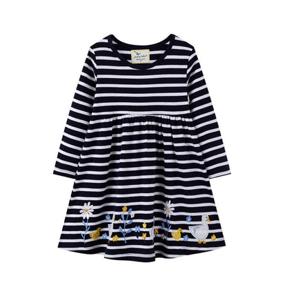 Soft cotton long sleeve girls' dress with vibrant horse print. A must-have for kids' casual fashion.