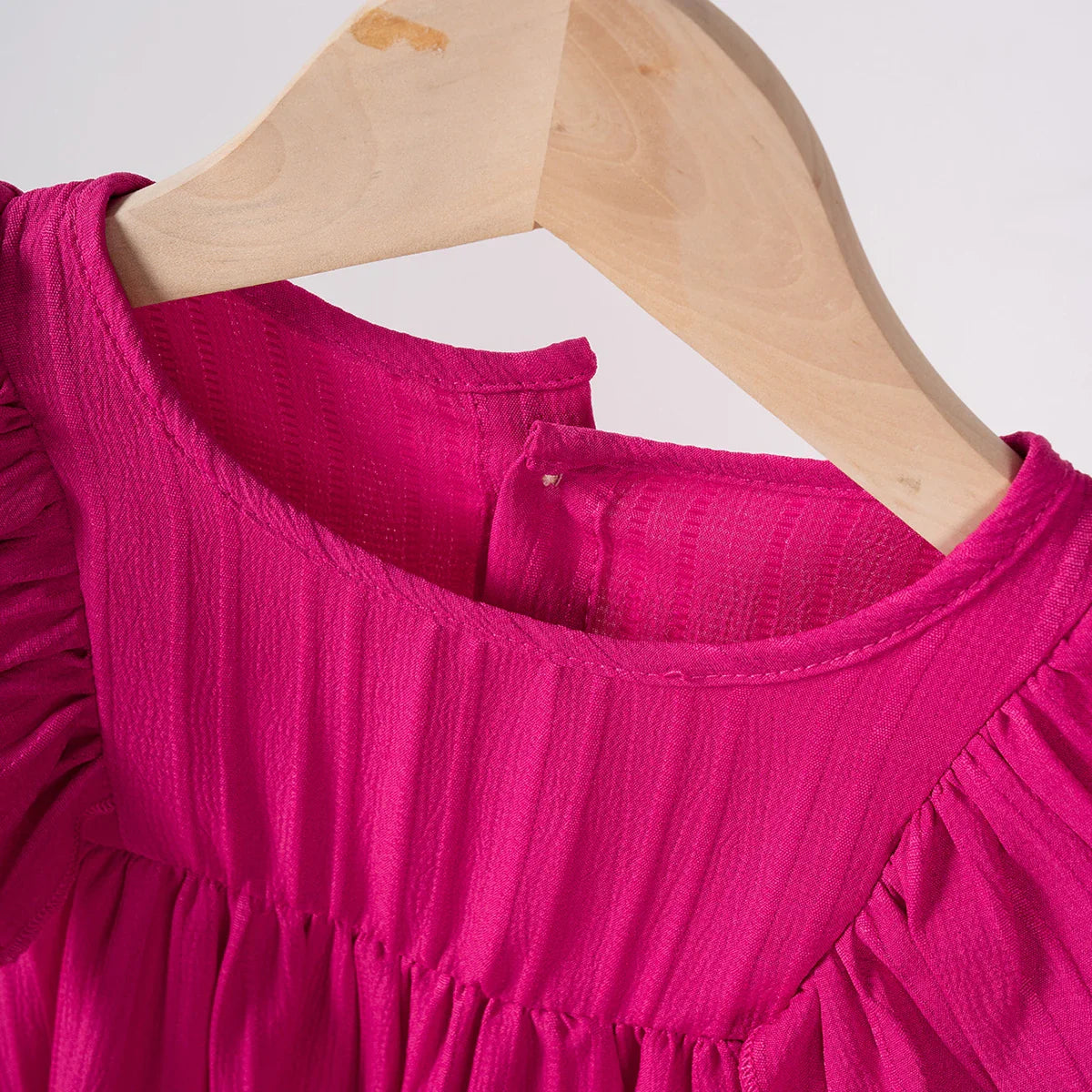 Kids fashion: Girls' long sleeve ruffled princess dress, a charming addition for fall.