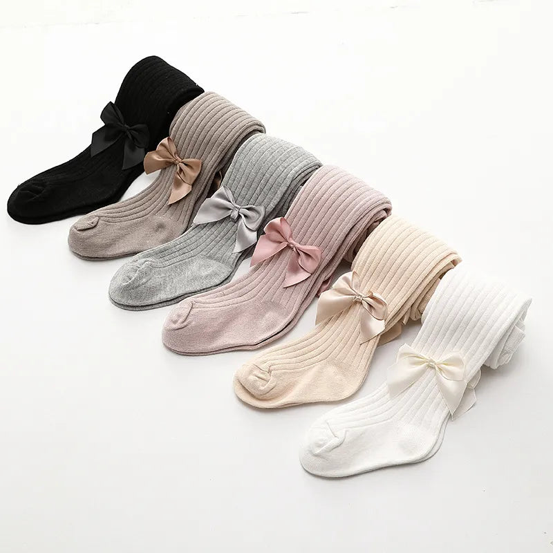 Girls' cotton socks with a cute bow, available in a range of sizes for babies and young girls