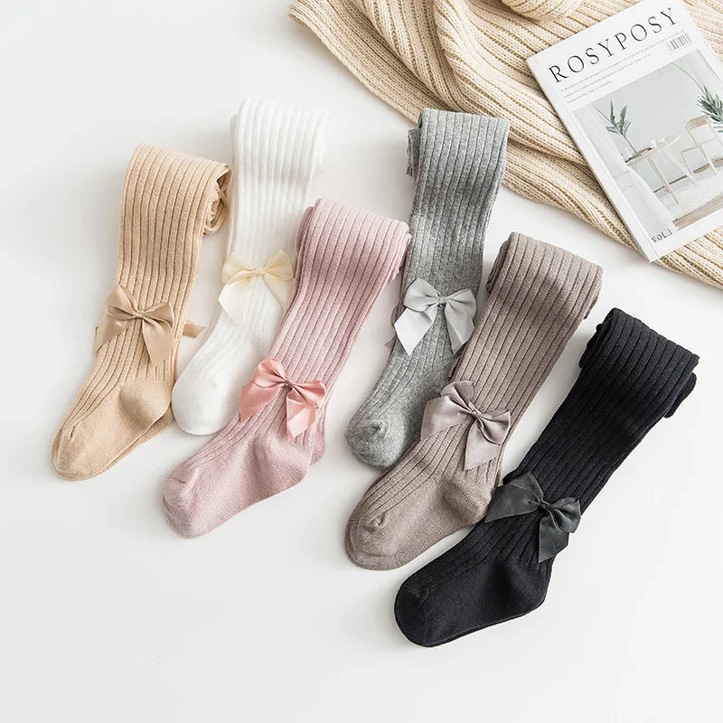 Adorable pink girls' cotton bow socks, perfect for princess outfits, comfortable and stylish