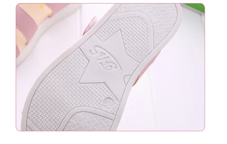 Breathable toddler girl shoes: floral gladiator sandals in a playful design