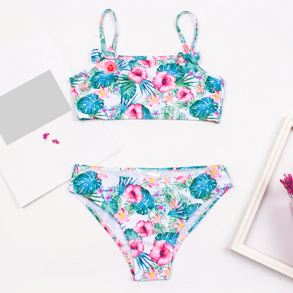 Girls' bow deco bikini set in cheerful print, durable and comfortable children's swimwear