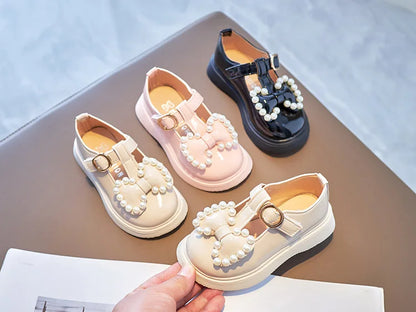 Toddler girls pink ballet flats, decorated with a sweet bow-knot and pearls, soft and stylish.