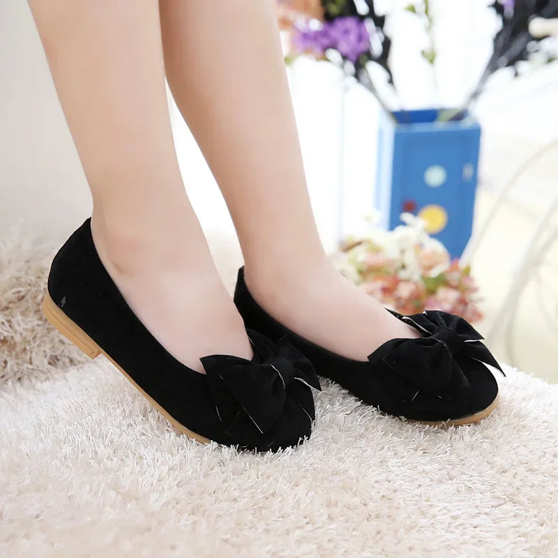 Colorful girls' slip-on sandals with a prominent bowtie, versatile kids fashion for warm weather