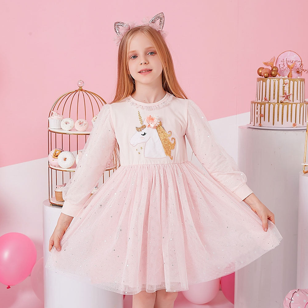 Comfy girls' cotton dress with sweet rabbit design, ideal for casual wear. A playful knee-length toddler fashion.