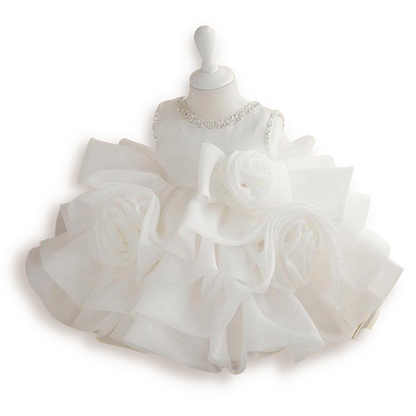 Elegant knee-length white gown for girls, featuring lace and tulle, suitable for a baptism or wedding.