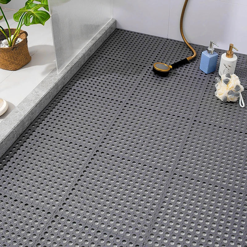 Gray non-slip shower mat set, fast dry & hygienic for ultimate bathroom safety.