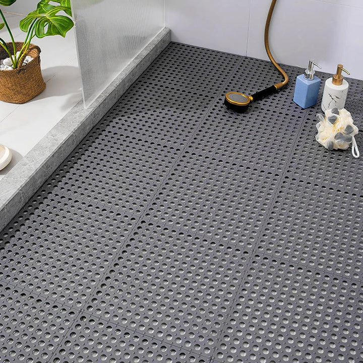 Gray non-slip shower mat set, fast dry & hygienic for ultimate bathroom safety.