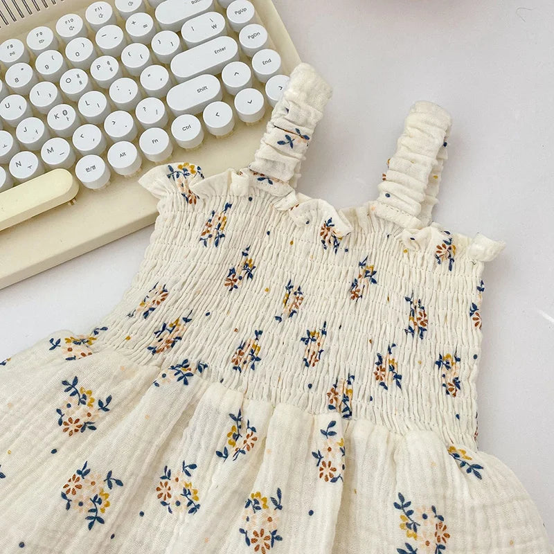 O-neck cotton baby romper in white with a beautiful floral print, comfortable infant bodysuit