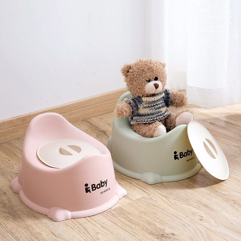 Cute, portable infant potty training seat with a reliable odor-lock lid for toddlers.