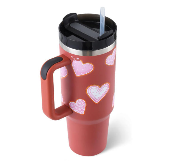 Keep your beverages hot or cold in this 40 oz insulated mug with handle & convenient straw.