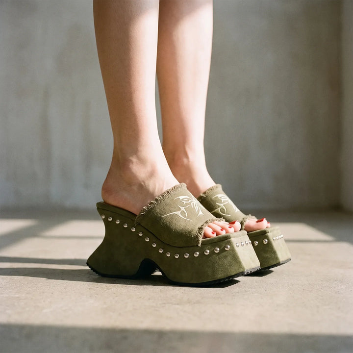 Khaki gray women's chunky platform sandals, block heel mule style. Effortless retro summer footwear.