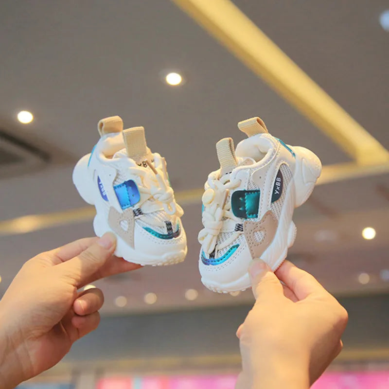 Kids' blue mesh sports shoes, breathable & anti-slip for active play