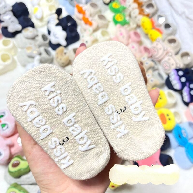 Anti-slip cartoon animal doll socks for babies and toddlers, high-quality cotton