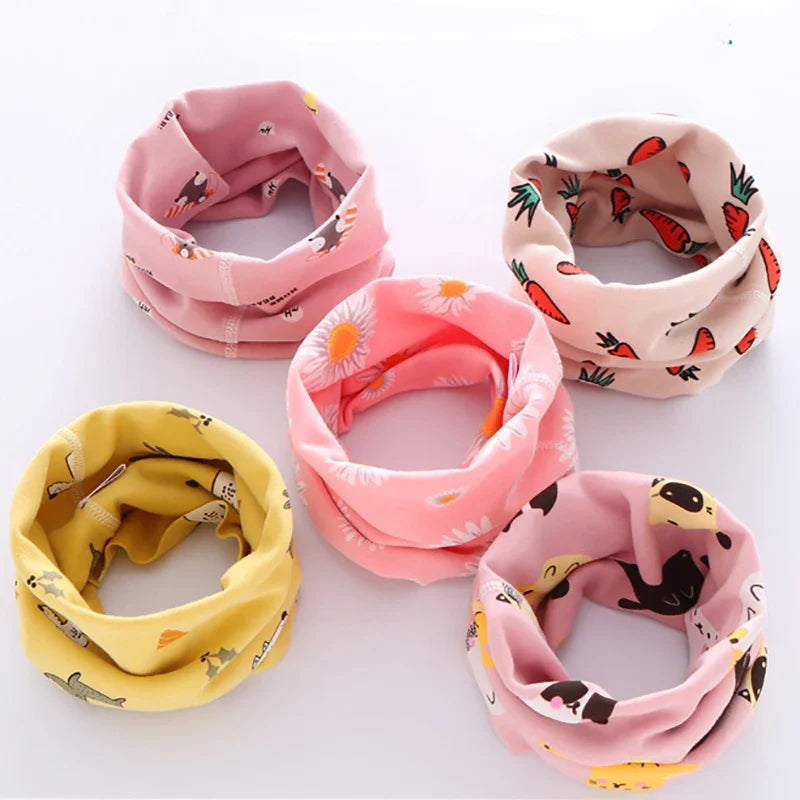 Toddler's cute cartoon neck warmer, blue with stars, ideal for autumn and winter fashion