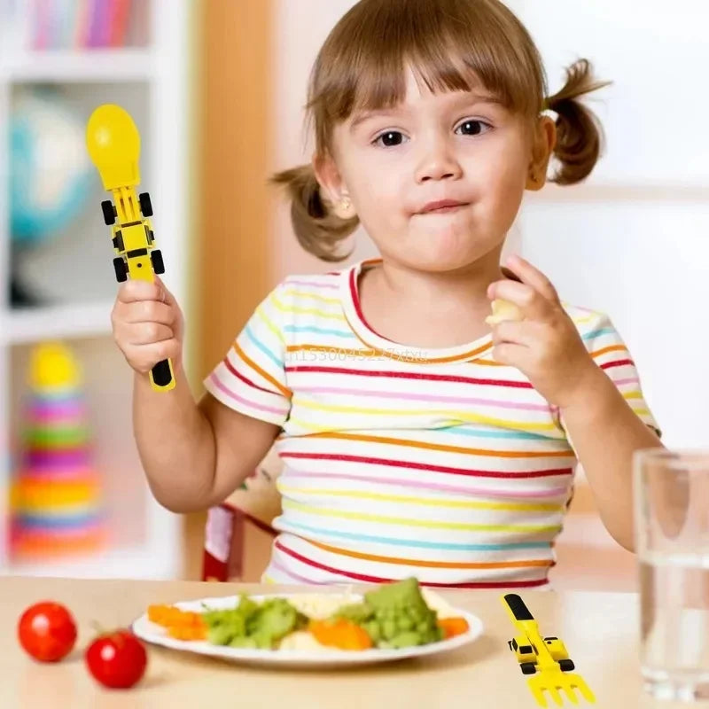 Childrens dinnerware set with construction theme design, includes plate, bowl, cup & utensils, BPA-free