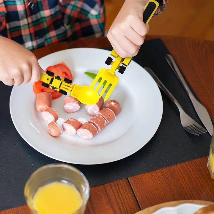 Toddler's construction vehicle餐具set, durable plastic plate and utensils for children's meals
