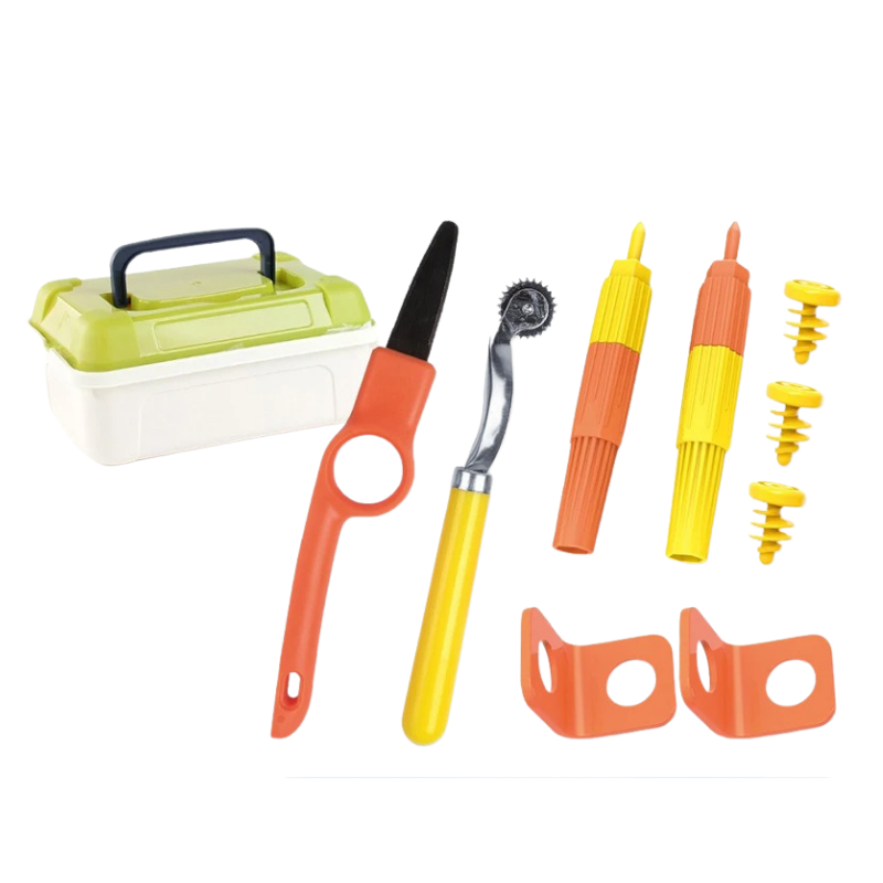 Children's creative play kit: DIY craft and build toy set. A fun educational toy for budding engineers & artists.