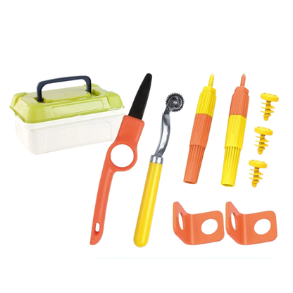 Children's creative play kit: DIY craft and build toy set. A fun educational toy for budding engineers & artists.