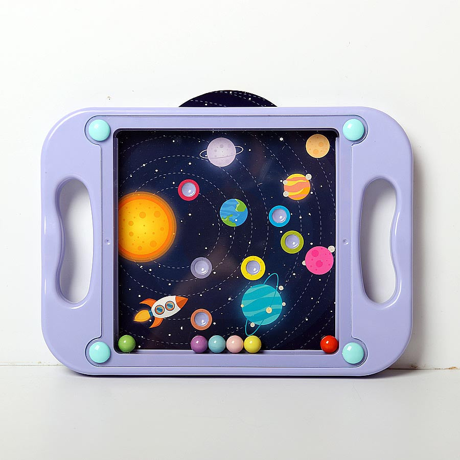 Portable kids' balance board maze toy, an engaging educational tool for hand-eye coordination & fun.