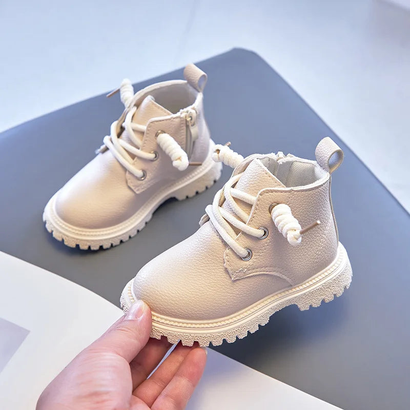 Fashion-forward winter boots for kids, easy-on zip, protective for play 7
