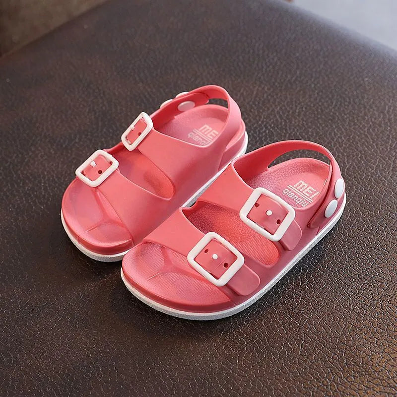 Youth summer sandals, closed-toe, anti-slip for active kids, durable and comfortable.