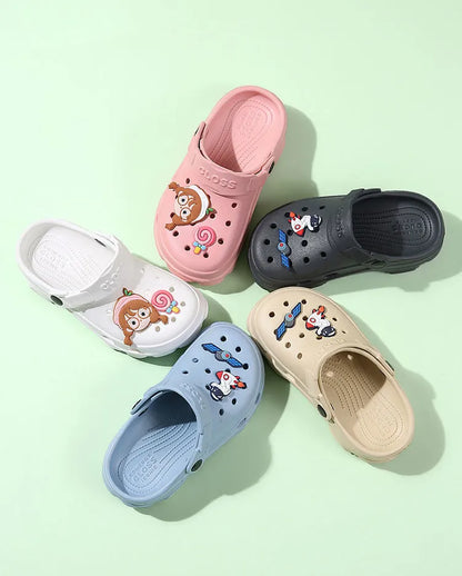 Durable non-slip children's pool shoes, lightweight and comfortable for summer.