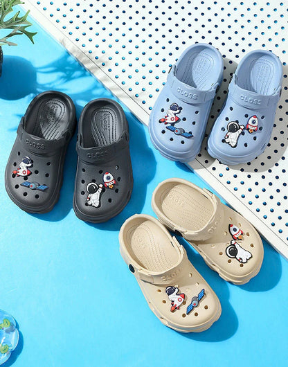 Kids' fashion non-slip clogs, stylish and practical for summer adventures.