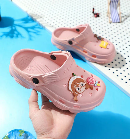Versatile non-slip toddler clogs, perfect for indoor & outdoor summer play.