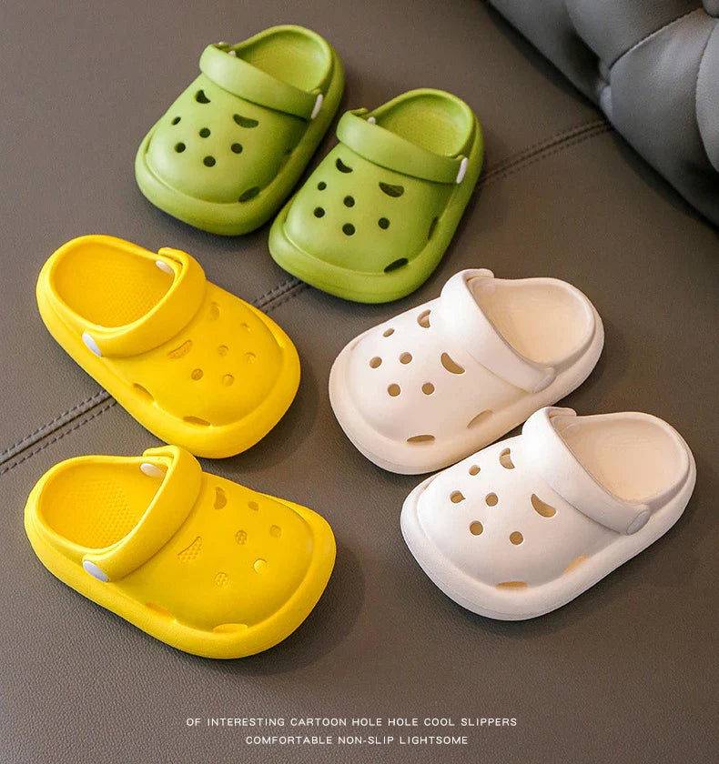 Kids yellow quick-dry clogs, front view, perfect for active children