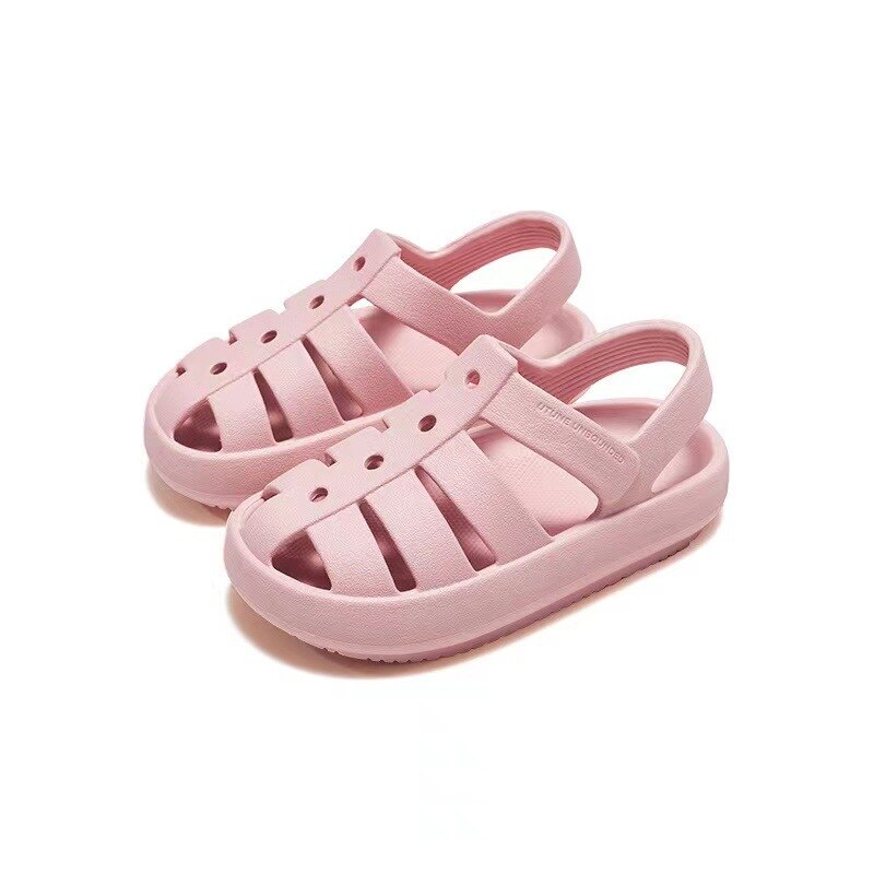 Close-up of non-slip traction sole on kids' Roman sandals, essential for toddler safety