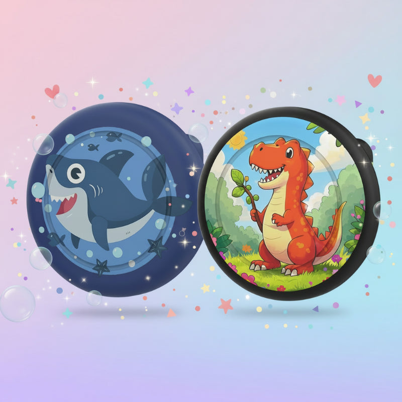 Discreet GPS tracker case, silicone brooch AirTag for kids' clothing, ensuring secure placement.