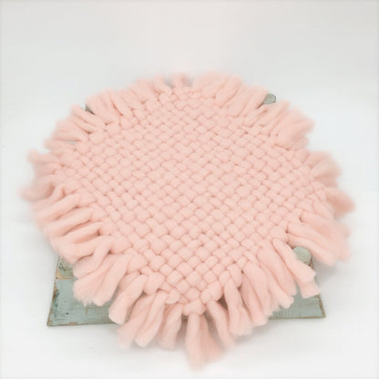 Newborn photography prop: cozy cream knitted baby blanket background for infant photos