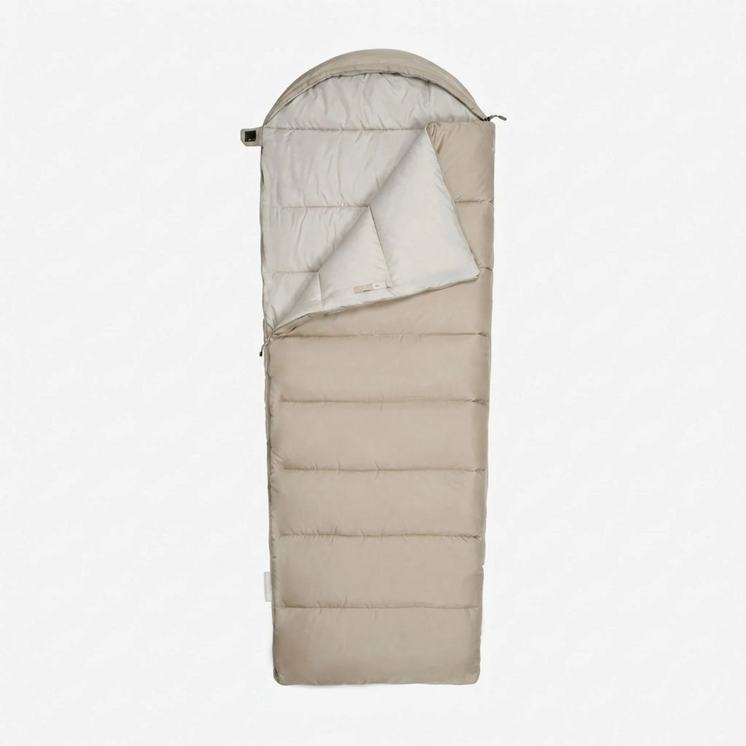 Comfortable unisex envelope sleeping bag, ideal for 3-season camping and outdoor travel. Lightweight and portable.
