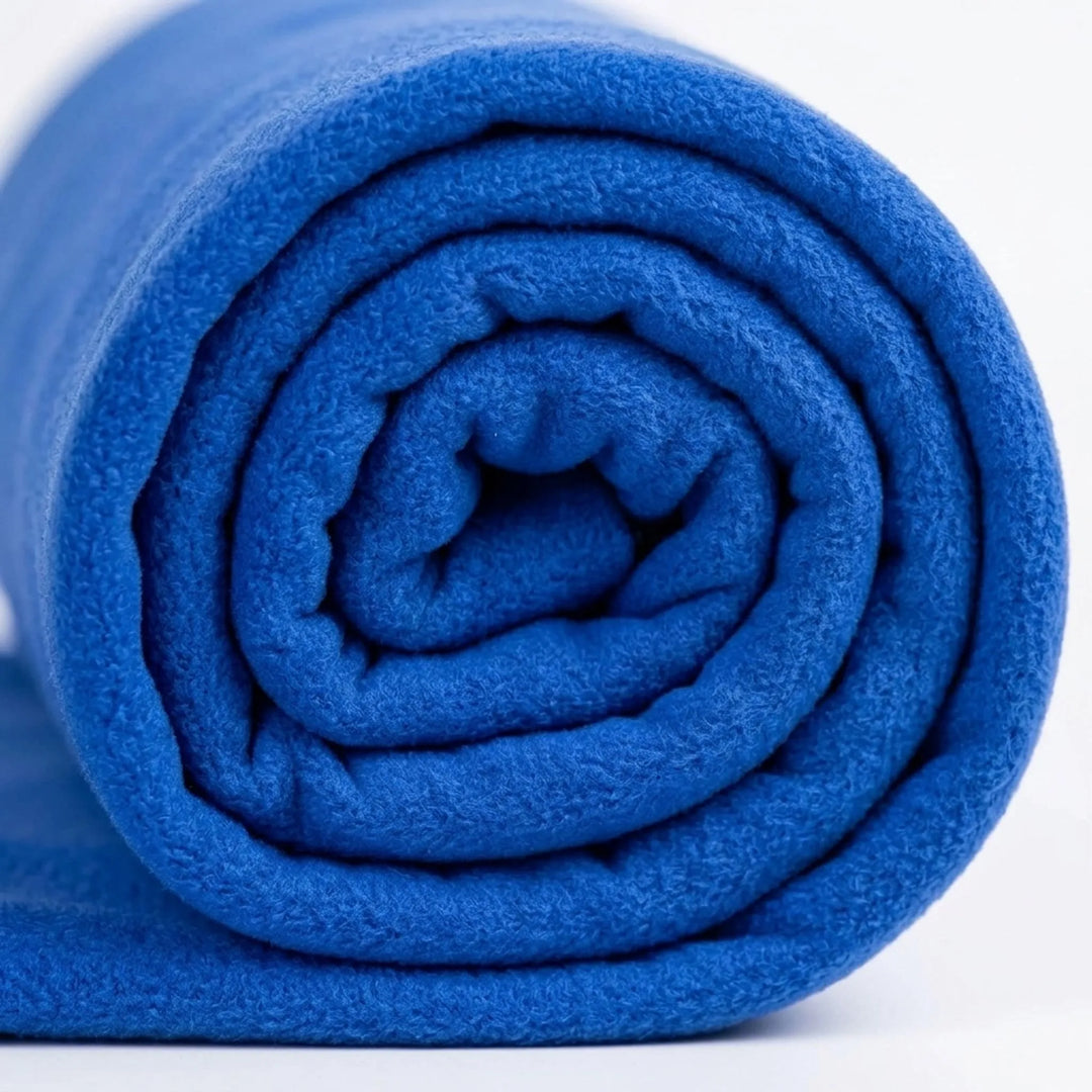 Unisex envelope sleeping bag liner for enhanced comfort & hygiene. Essential lightweight protection for camping trips.