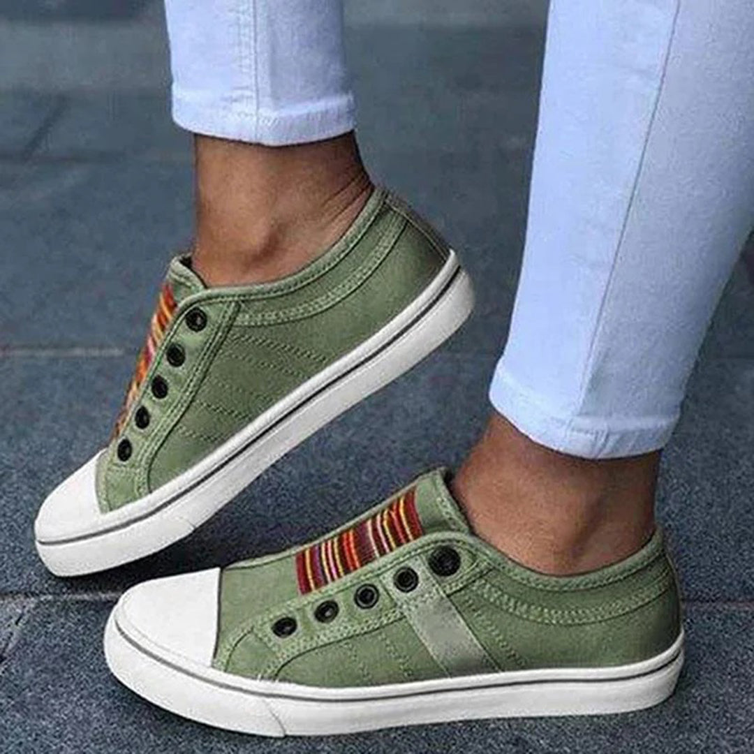 Comfortable women's walking shoes. Lightweight lace-up sneakers, perfect trainers for casual daily wear.