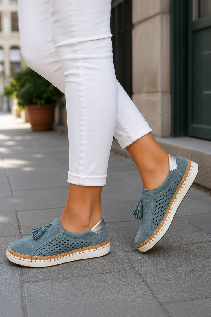 Women's daily comfort walking shoes; lightweight, supportive footwear for everyday walking & casual wear.