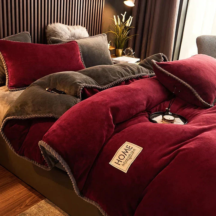 Premium velvet and fleece comforter set, offering luxurious softness and warmth for your bed.